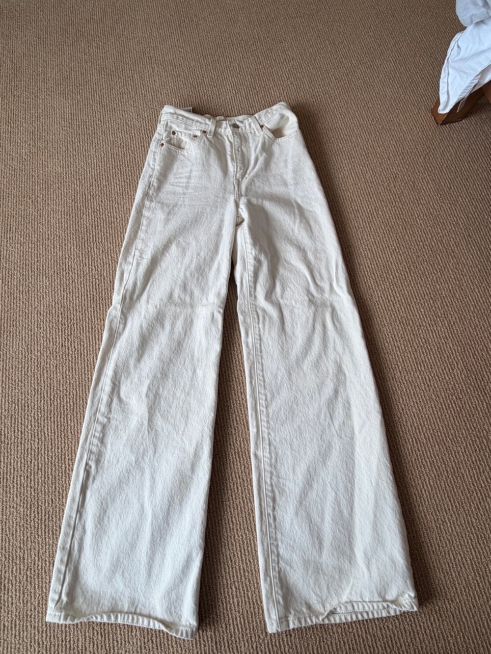 Levi's Cream High-Rise Ribcage Leg Jeans